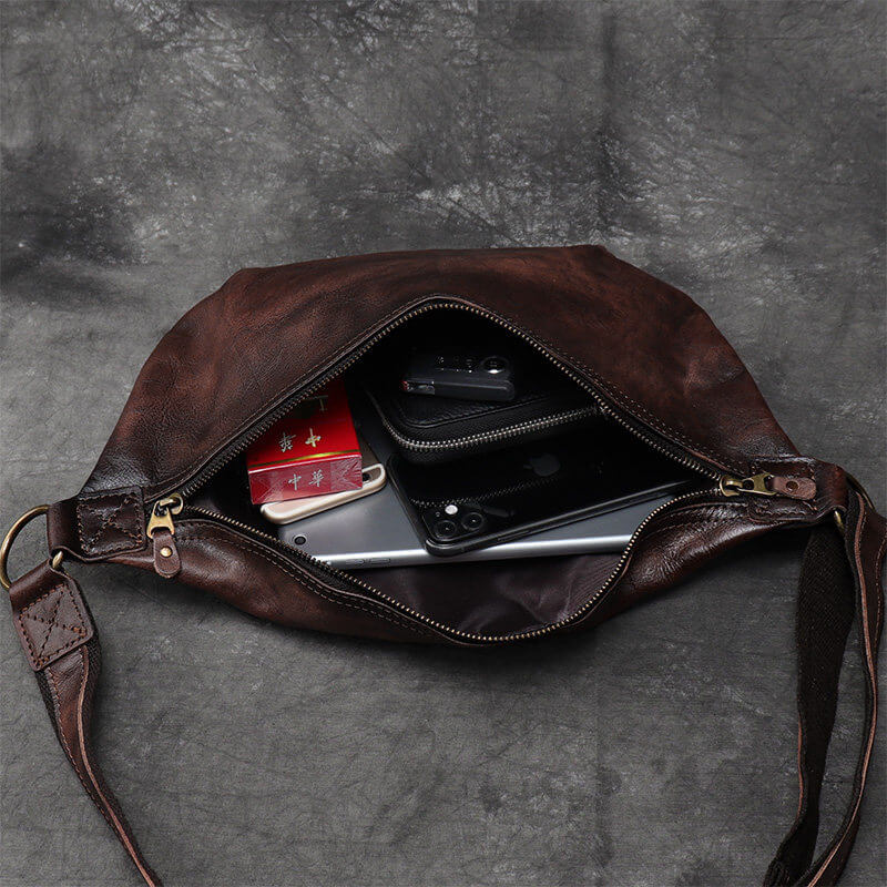 Herren Brusttasche Leder Vintage Umhängetasche für Alltag in 2 Farben