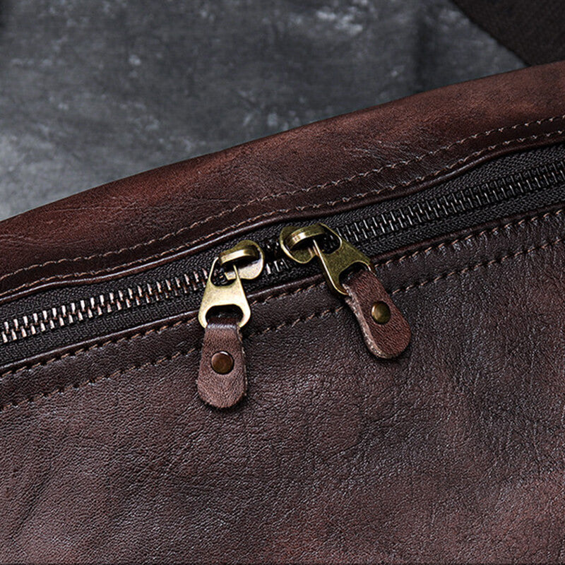 Herren Brusttasche Leder Vintage Umhängetasche für Alltag in 2 Farben