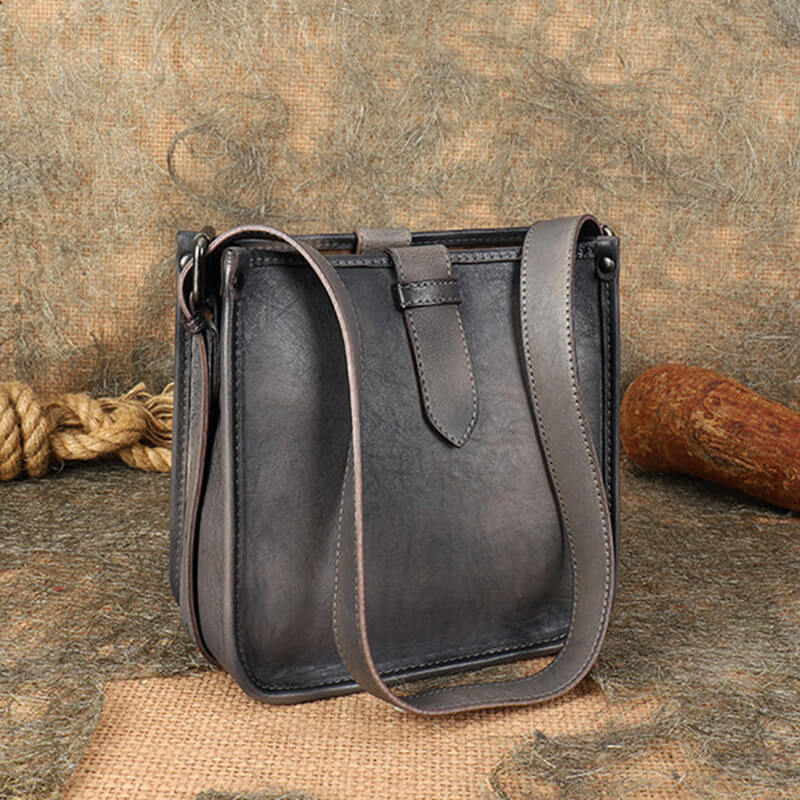 schultertasche damen grau