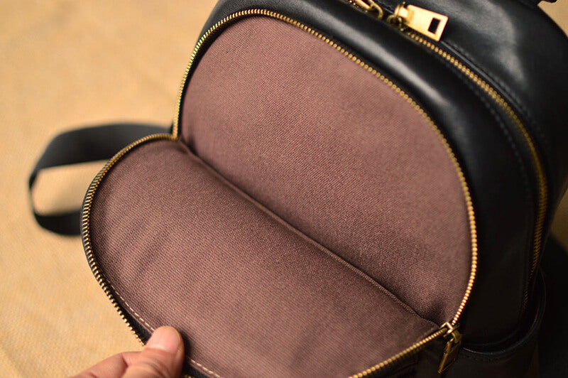 Damen Rucksack Leder schwarz schlicht mit Reißverschluss
