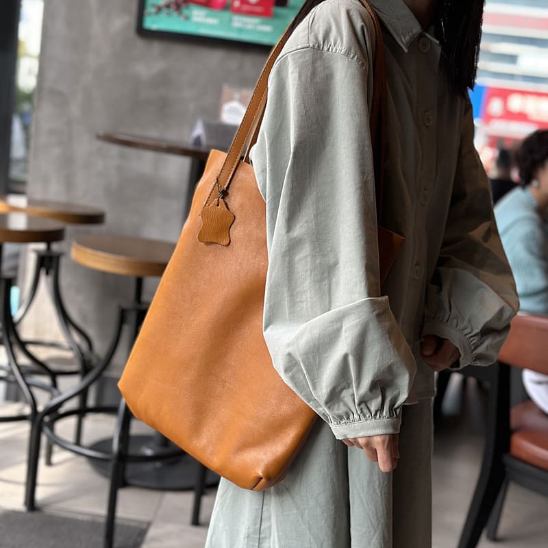 große Schultertasche Damen Vintage hochwertig aus weichem Leder
