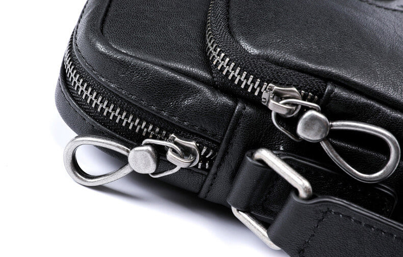 kleine Herren Umhängetasche schwarz weiches Leder für Alltag mit Reißverschluss