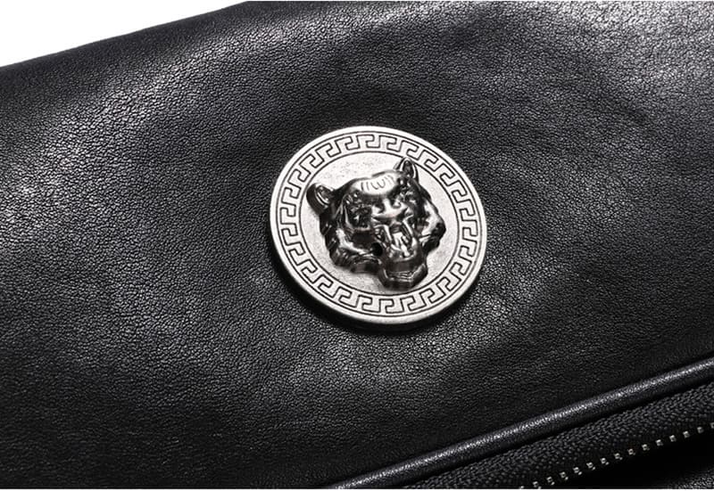 kleine Herren Umhängetasche weiches Leder schwarz für Freizeit und Alltag
