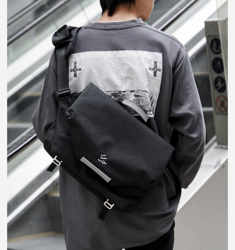 messenger bag laptop